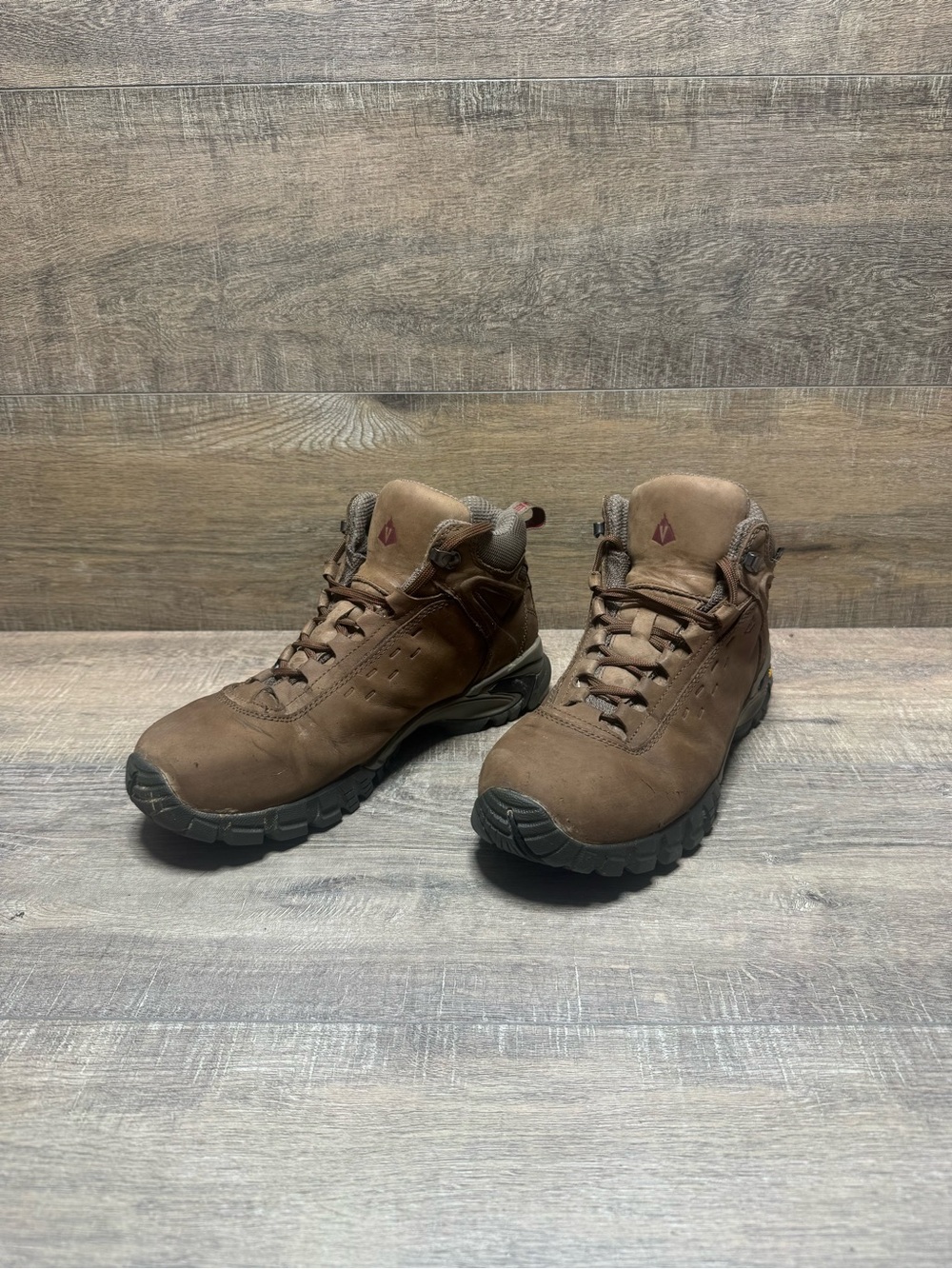 Vasque Brown Lace Up Boots